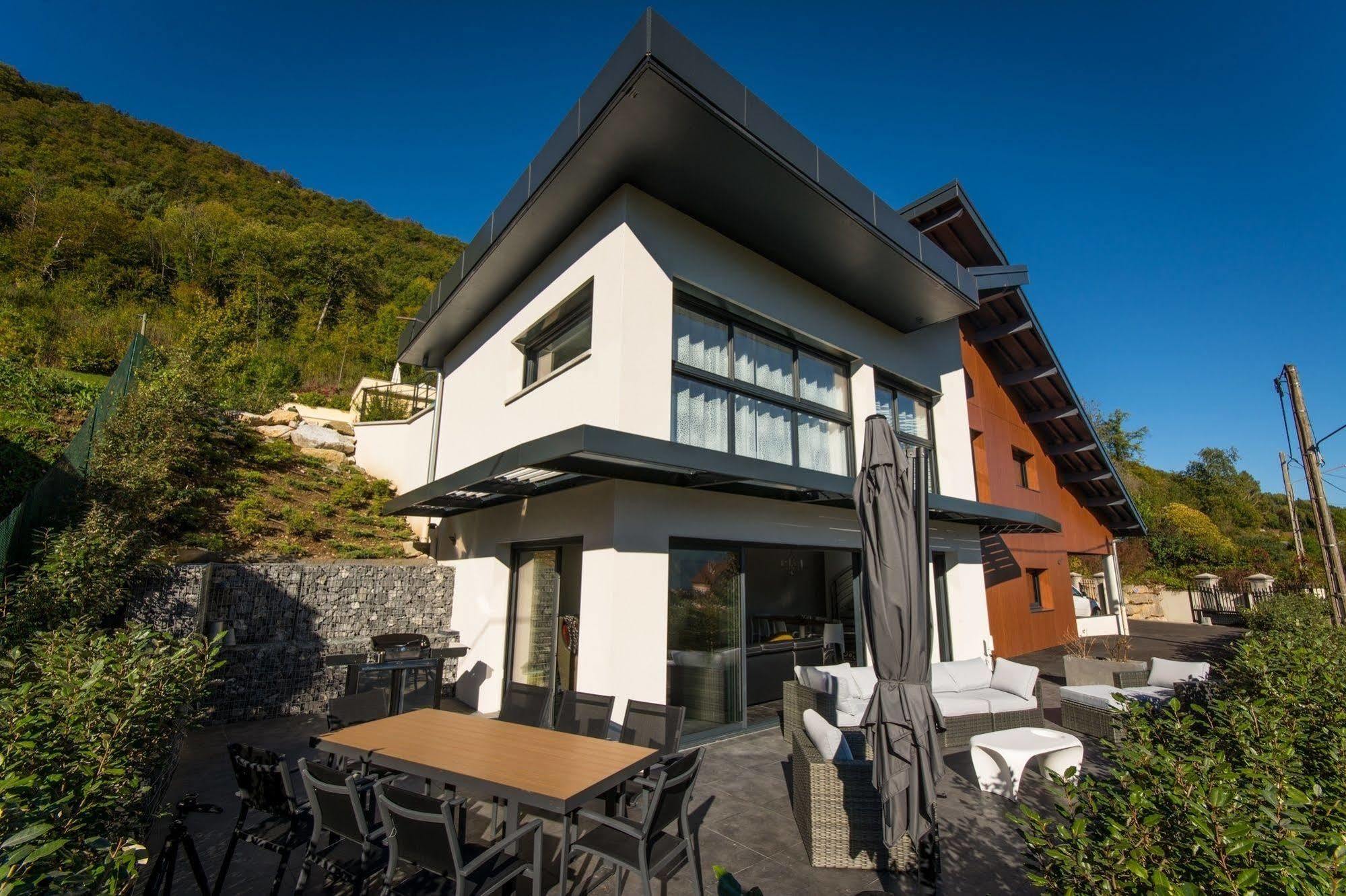 Les Catalons Villa Sevrier Bagian luar foto